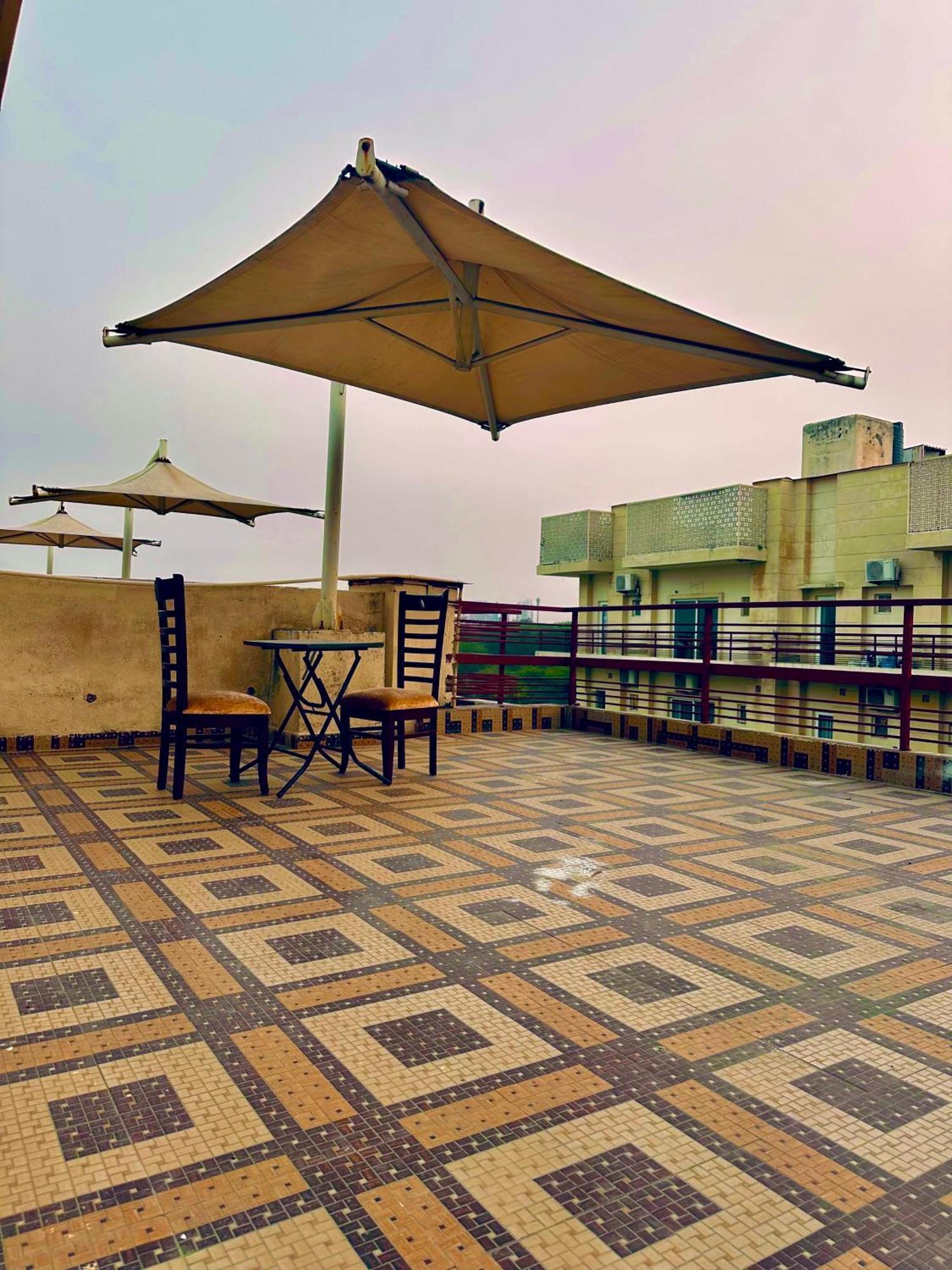 Pearl Grand Boutique Cottage In Omaxe Anandam Vrindavan - #Premium Ac Rooms With Balcony #Big Parking #Lift #Garden #Peaceful Area #Near Prem Mandir #Property Of The Year #Most Awarded Exterior foto